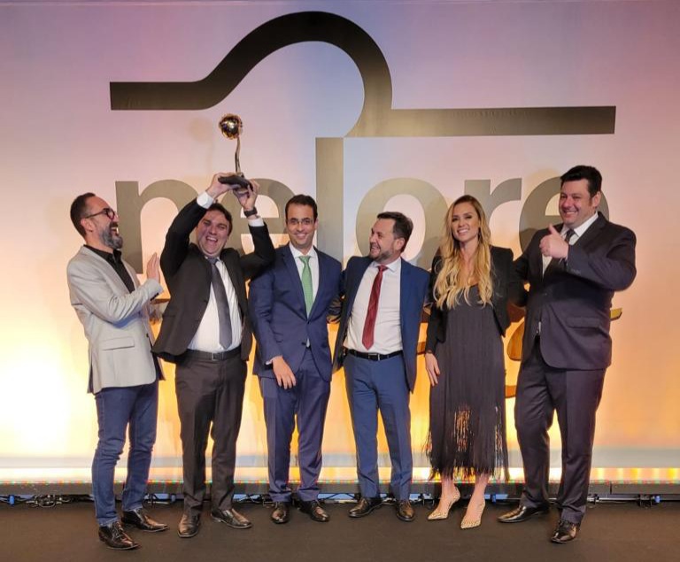 Canal do Criador celebra marca histórica e recebe homenagem no “Oscar da Pecuária Brasileira”