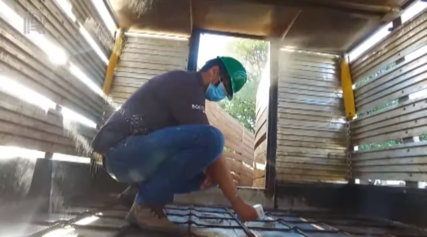 carreta boiadeira com nebulizador