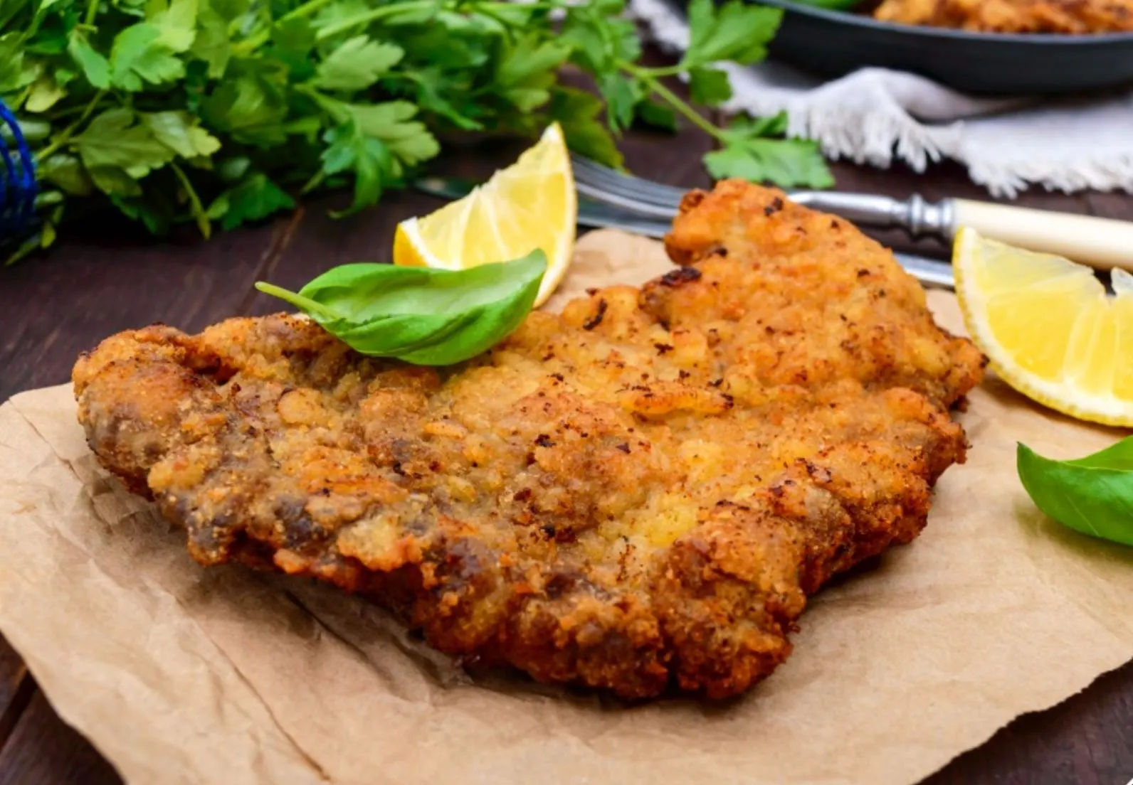 Bife a milanesa feito com corte de coração bovino.