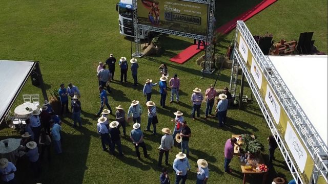 Fazenda centenária recebe 450 pecuaristas para mostrar produção sustentável