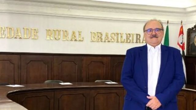 Sérgio Bortolozzo durante a posse na SRB. Foto: Divulgação